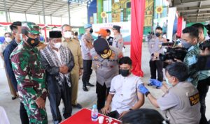 Sebanyak 1.250 Santri Mengikuti Vaksinasi, Poldasu dan Kodam I/BB Ikut Meninjau
