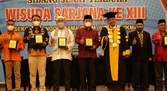 Kampus STAI Al-Hikmah Tanjungbalai Gelar Wisuda ke XIII, Plt Walikota Minta Tingkatkan Kualitas dan Kuantitas