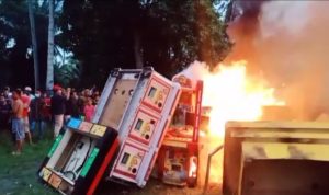 Aksi Emak-Emak Gempur Judi Tak Terbendung Polisi, Warga Pantai Labu Ngamuk 'Ikan-Ikan' Dibakar