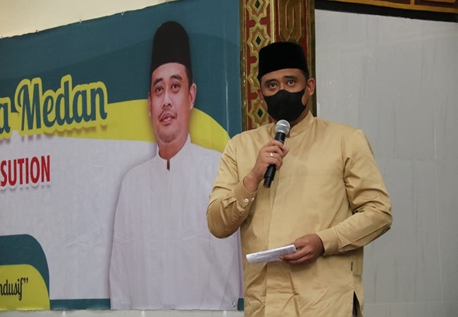 Safari Subuh di Masjid Asy Syafi'iyah, Bobby Nasution Berharap Masjid Mampu Mandiri