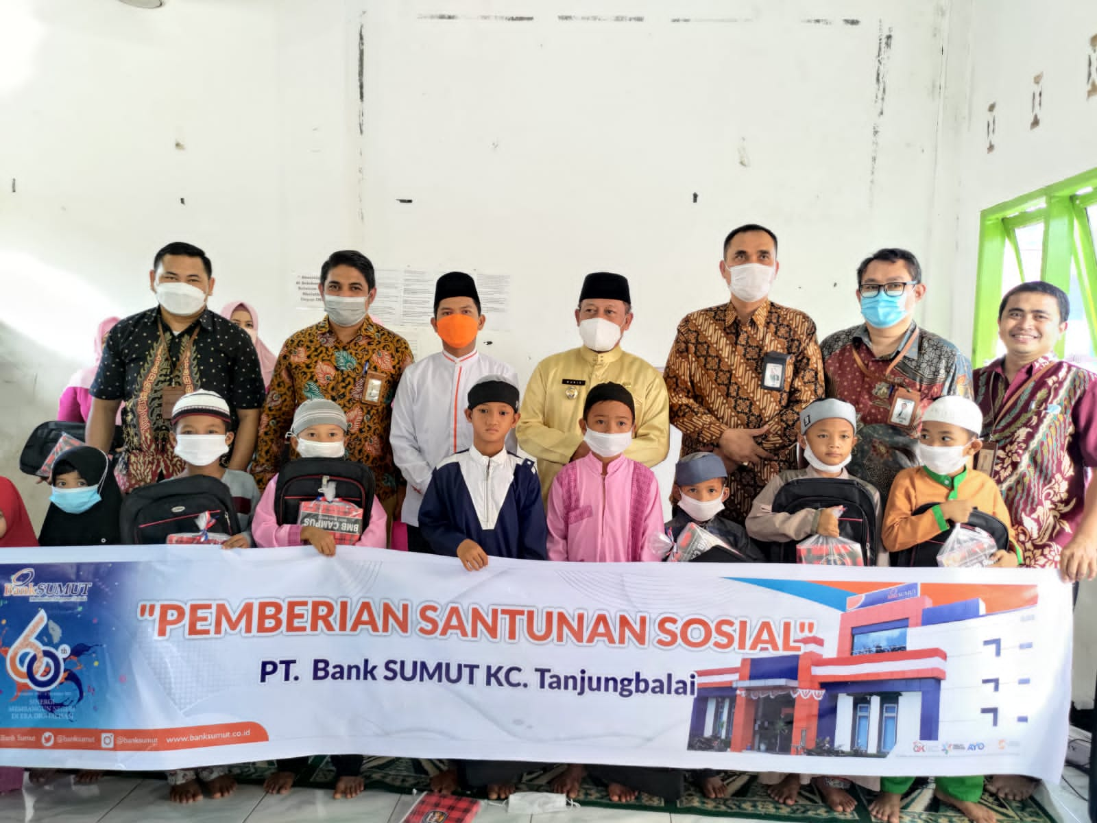 HUT Ke 60 Bank Sumut Beri Santunan 80 Anak Yatim