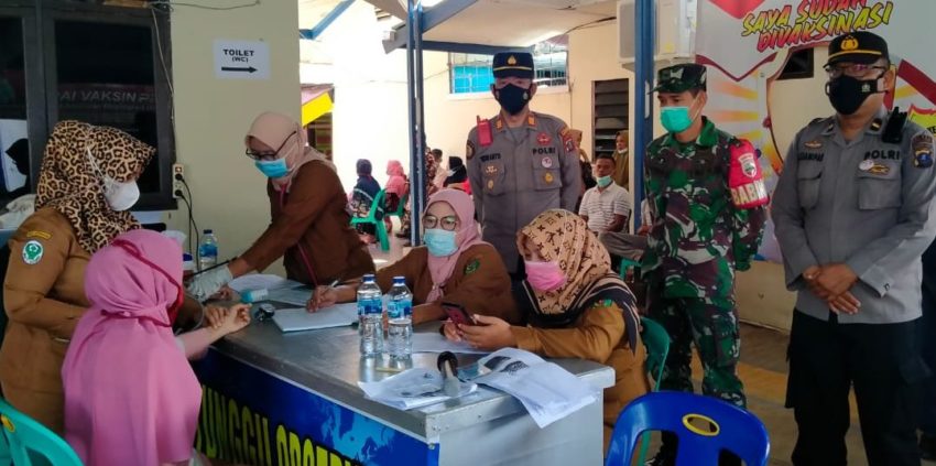 Percepat Heard Imunity, Polsek Batang Toru Gelar Vaksinasi Massal