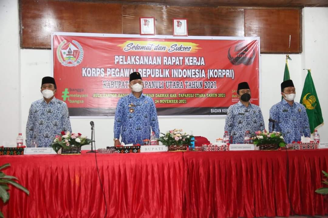 Bupati Taput Membuka Rapat Kerja KORPRI Tahun 2021