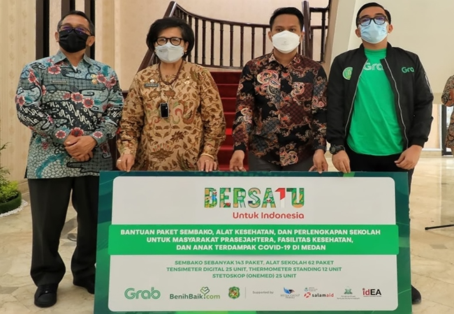 Pemko Medan Terima Bantuan Sosial Grab Indonesia