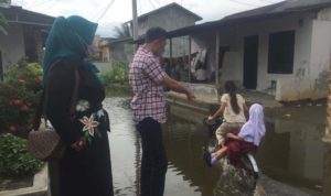 Tinjau Banjir di Kelurahan Terjun, DPRD Medan: Dinas PU Diminta Segera Perbaiki Drainase