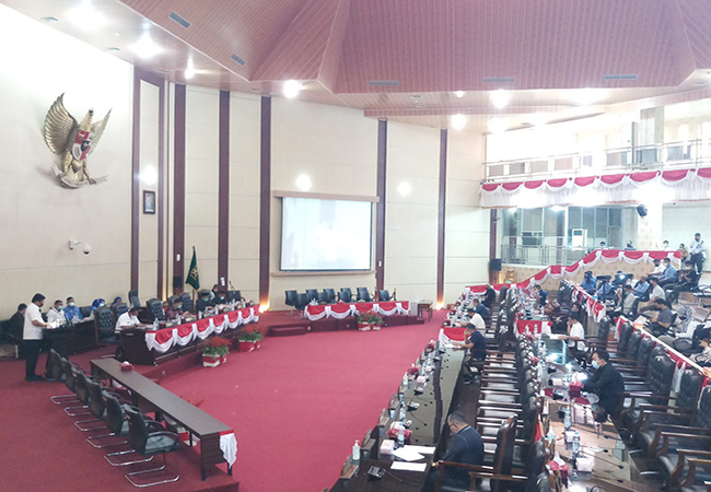 DPRD Medan Gelar Paripurna, Walikota Medan Sampaikan R APBD TA 2022 Rp 6,37 Triliun
