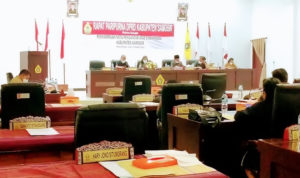 Dihujani Interupsi, Rapat Paripurna DPRD Samosir Molor dan Banyak Kursi Kosong