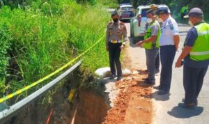 Jelang Idul Fitri 2022, Ditlantas Poldasu Survey Jalan Rusak di Panyabungan