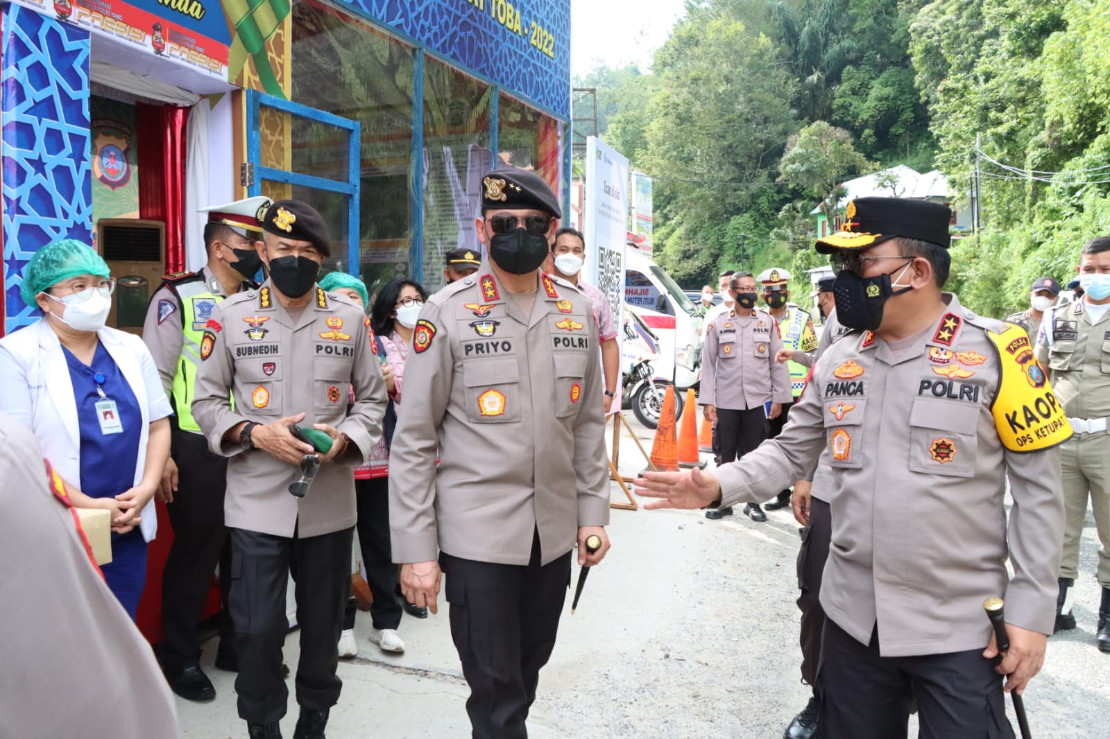 2 Jenderal Bintang Dua Polri Tinjau Pelabuhan Ajibata dan Ambarita