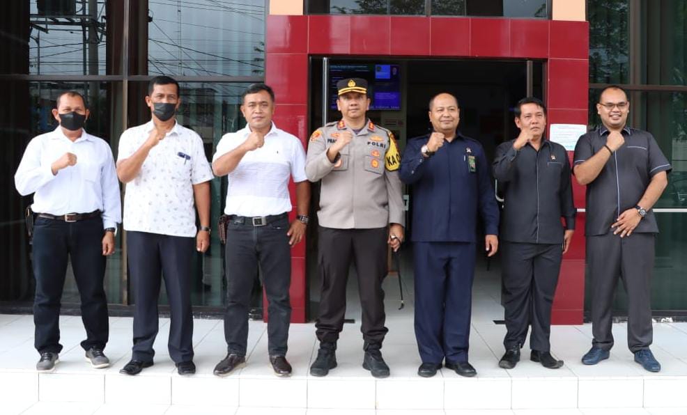 Kapolres Sidempuan Mendatangi Kantor Kejaksaan dan Pengadilan