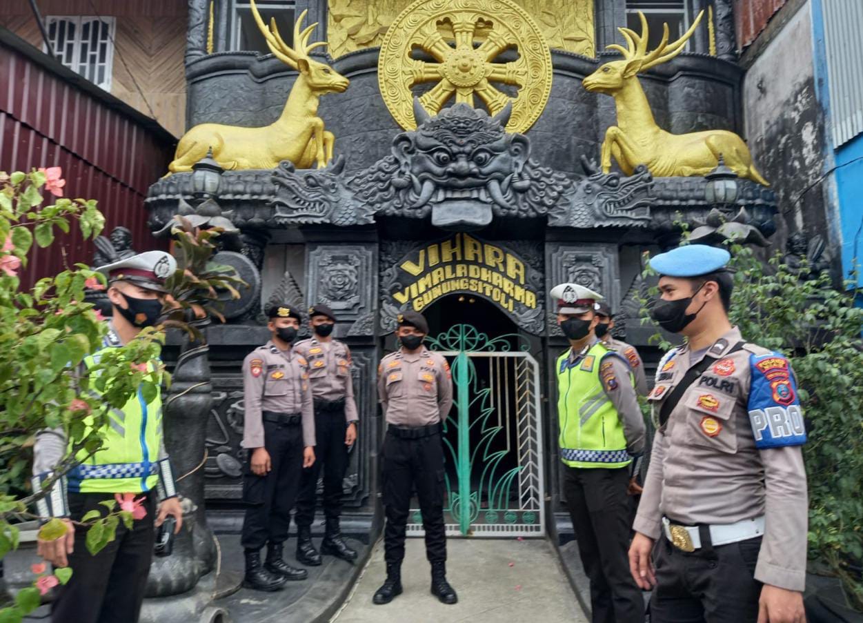 Ibadah Waisak, Polres Nias Turunkan Personil Amankan Vihara