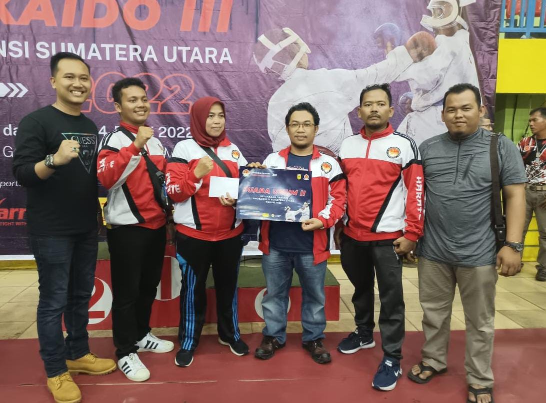 Tapsel Dulang 26 Medali dan Juara Dua Umum Kejurda Karate Shokaido Sumut ke-3