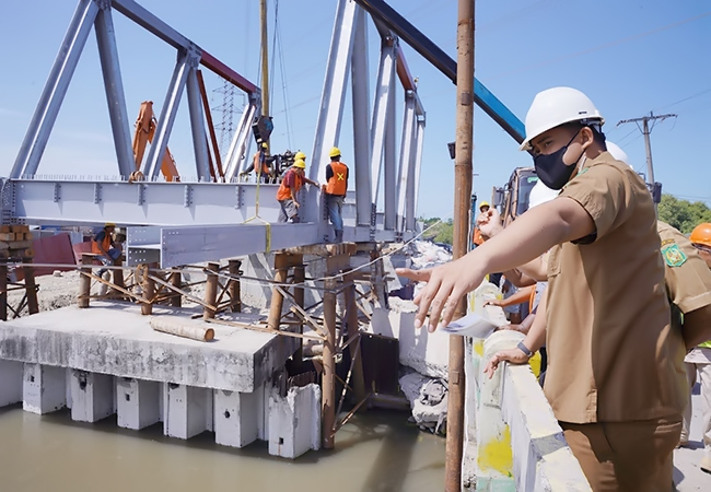 Wali Kota Medan Tinjau Jembatan Titi Dua Sicanang