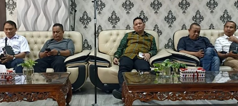 Halal Bihalal bersama Wartawan, Sekwan DPRD Medan Tidak Anti Kritik