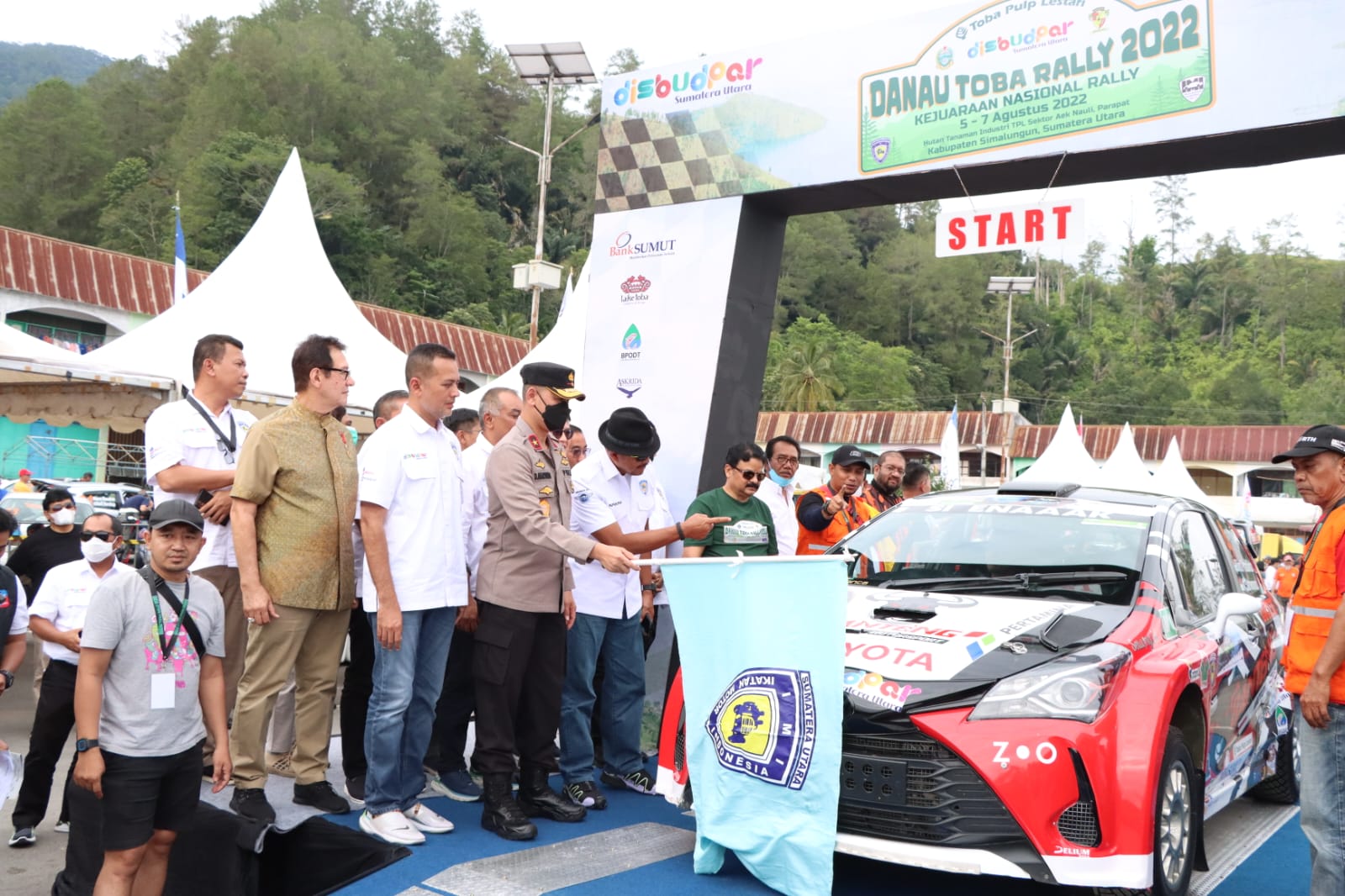 Wakapolda Sumut Hadiri Pembukaan Kejuaraan Nasional Danau Toba Rally 2022