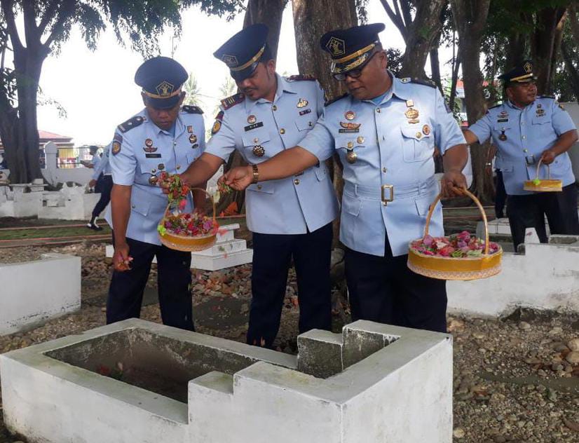 Rutan Kelas IIB Tanjung Pura dan UPT Rayon Langkat Gelar Ziarah dan Tabur Bunga