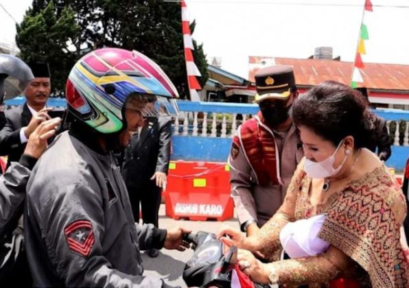 Pemkab Karo Semarakan Gerakan 10 Juta Bendara Merah Putih