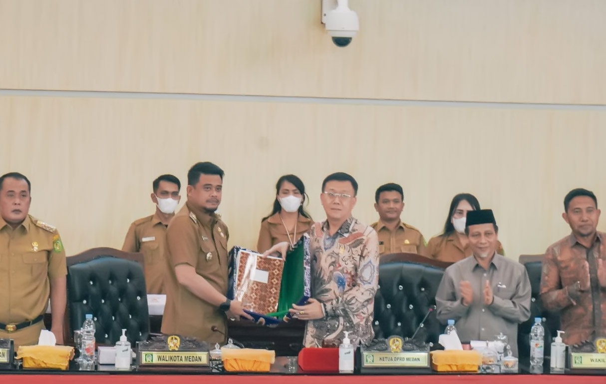 RAPBD TA 2023 Ditetapkan Sebagai Perda, Bobby Nasution Harapkan Stimulus Perekonomian Lanjutkan Program Prioritas