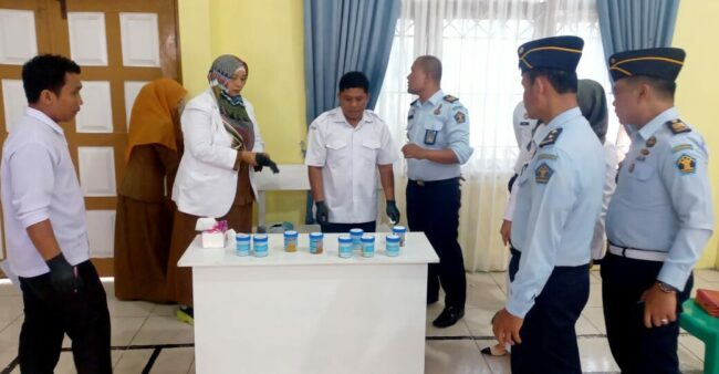 75 Petugas Test Urine Hasilnya Semua Negatif, Kalapas Sidempuan : " Ini Bentuk Ketaatan Brantas Narkoba"