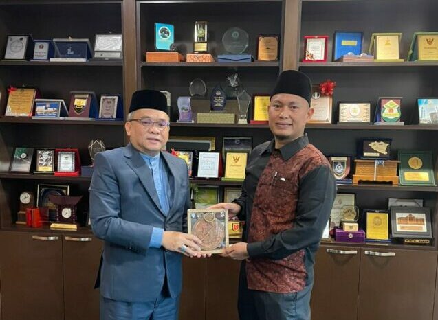 Bangga Bawa Harum RI, Arjuna Asal Tapsel Jabat Ahli Falak Di Negeri Jiran Malaysia