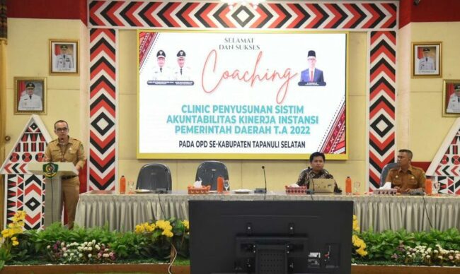 Gelar Coaching Clinic Penyusunan SAKIP, Bupati Tapsel Harap Beri Kemajuan Atas Kinerja