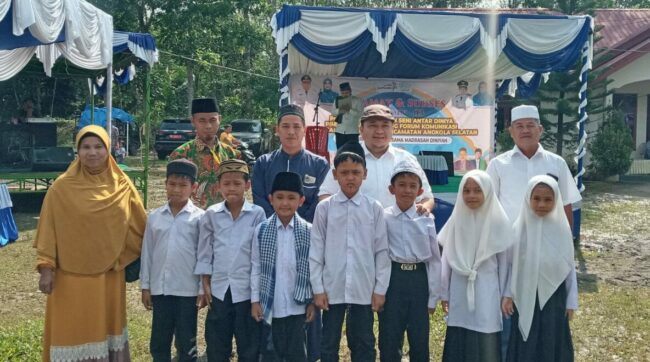 Buka Lomba PORSADIN ke-3, Bupati Berharap Muncul Rasa Cinta Pada Seni Islam