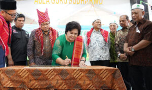 Bupati Karo Resmikan Masjid Al-Ikhlas di Desa Sukandebi