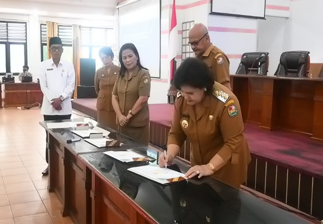 Bupati Karo Tandatangani Komitmen Bersama Pelayanan Calon Pengantin Cegah Stunting