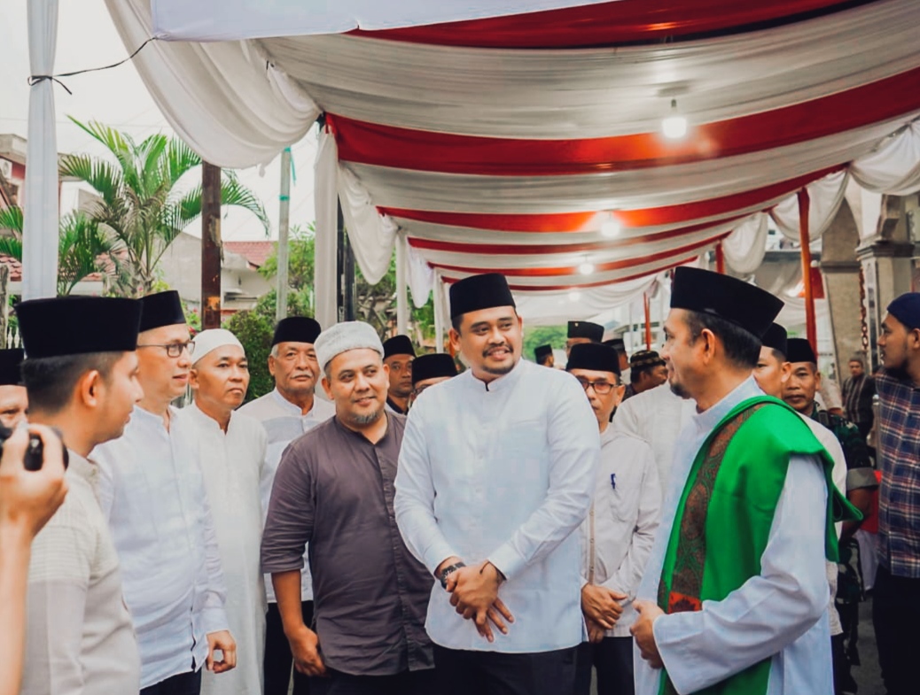 Safari Ramadhan di Masjid Pahlawan Muslimin, Bobby Nasution: Jauhi Asmara Subuh