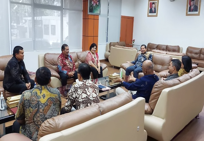 Bupati Karo Serahkan LKPD Unaudit 2022 Kepada BPK