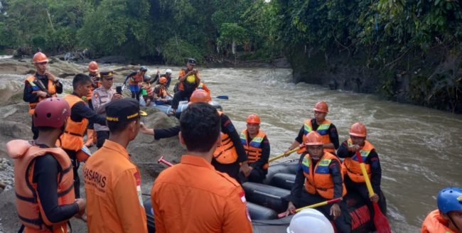 Hari Ke-7, Tim SAR Hentikan Pencarian Lucky Satrio Bocah Usia 8 Tahun