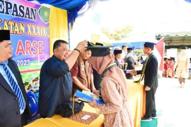 SMA Negeri 1 Arse Gelar Wisuda dan Pelepasan Kelas XII Tahun 2022-2023