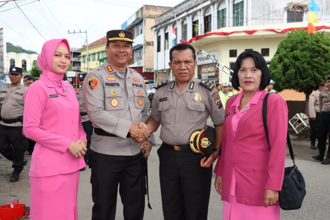 Kapolres P.sidimpuan: "Selamat Atas Kenaikan Pangkat," Kasi Humas Jadi Kompol