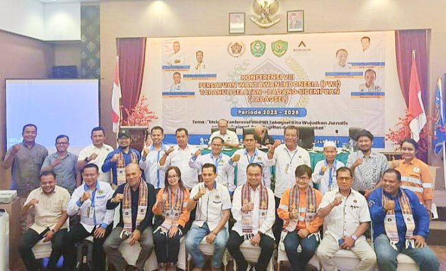 Sukses Gelar Konferensi VIII PWI Tabagsel, Ketua PWI Sumut Apresiasi Kerja Panitia