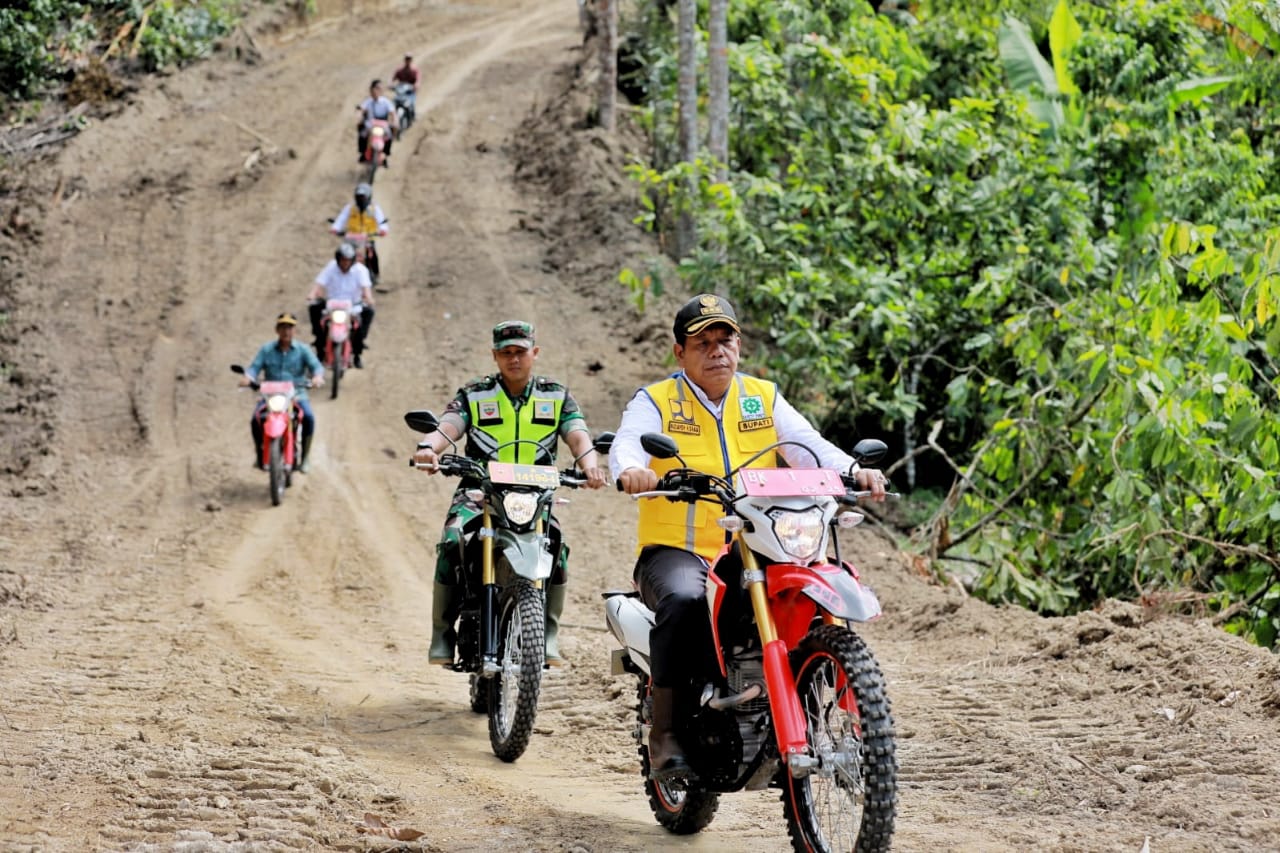 TMMD Kodim 0207/Sml Tahun 2023 Buka Jalan Penghubung Dari Kecamatan Panei Ke Sidamanik