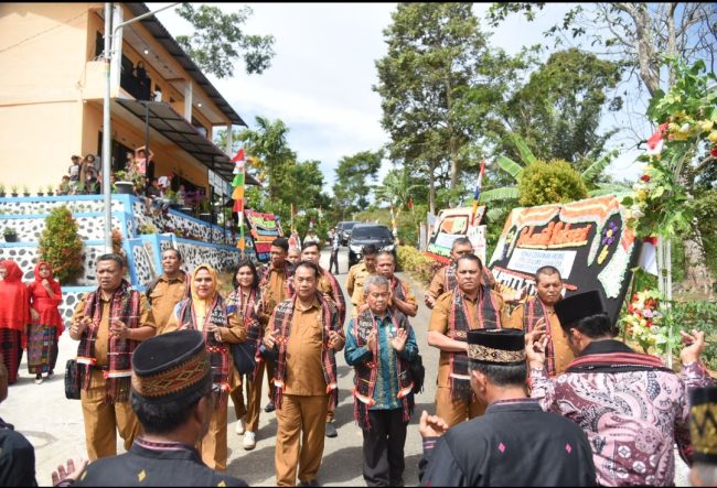 Bupati Tapsel Harap Desa Paran Padang Raih Juara Lomba Desa Binaan Tingkat Provinsi Sumut