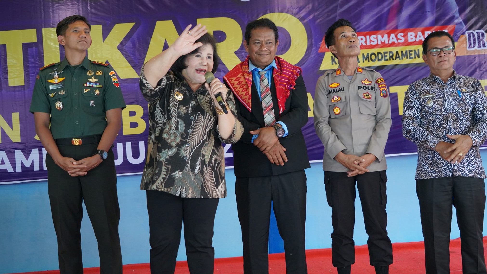 Bupati Karo Resmikan Jambur Desa Kutambaru Kecamatan Munte