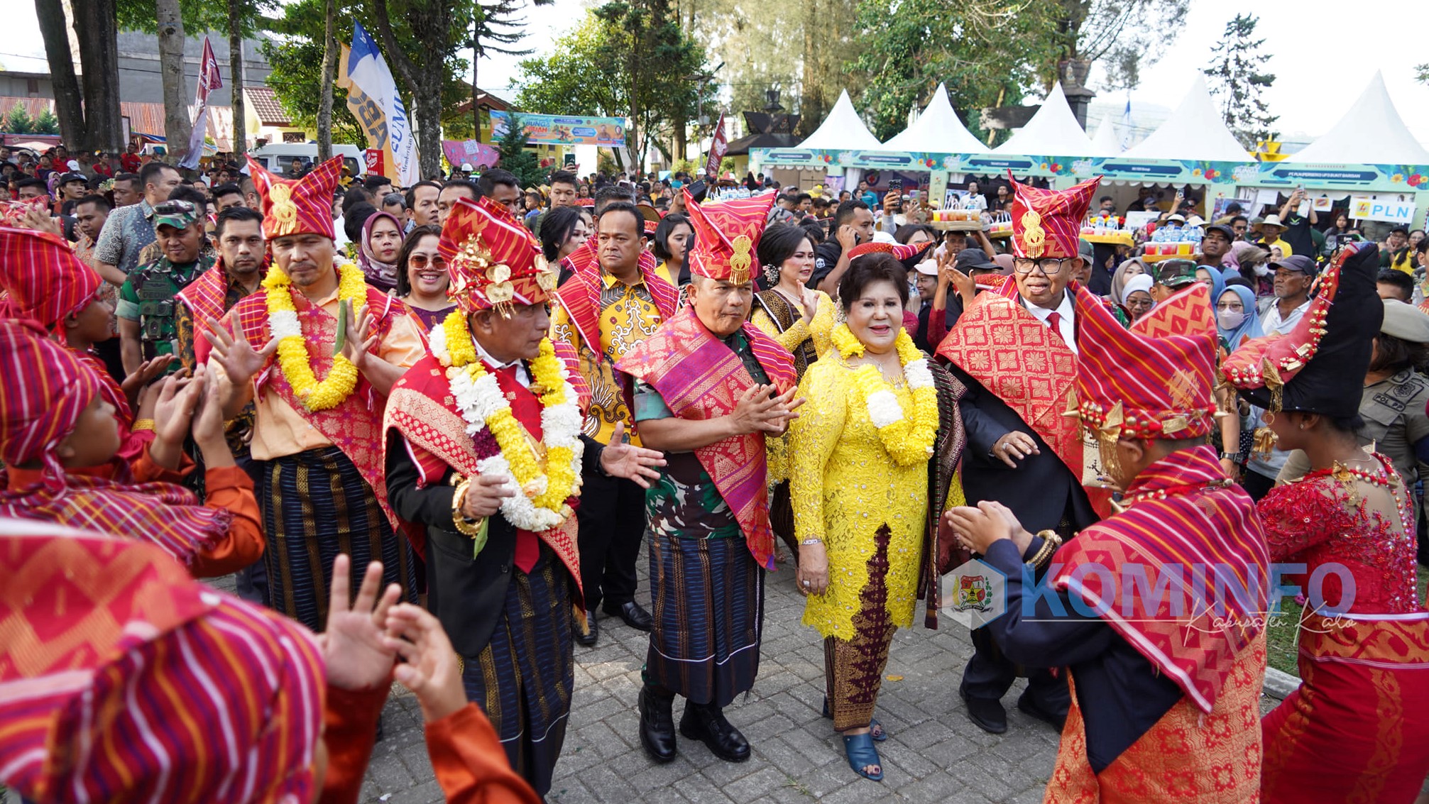 Bupati Karo Buka Acara Festival Bunga dan Buah Tahun 2023