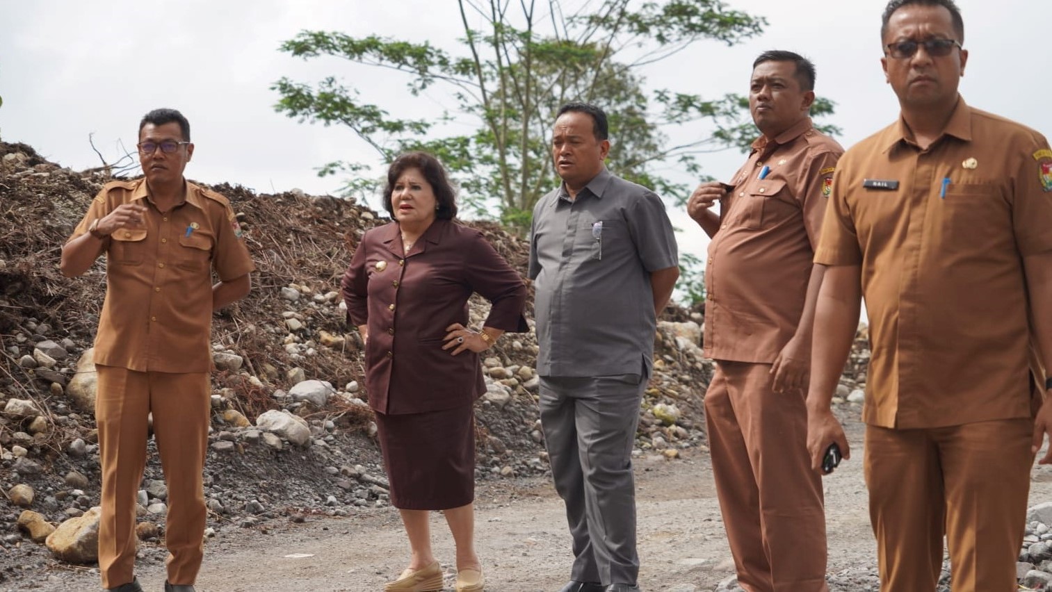 Bupati Karo Tinjau Jalan Sejajar Akses Karo - Medan