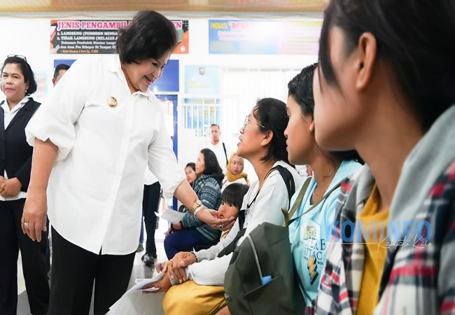 Bupati Karo Sidak ke Kantor Dukcapil