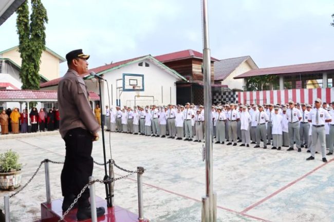 Jadi Irup Bendera di SMAN 1, Ini Penyampaian Kapolres P.sidimpuan