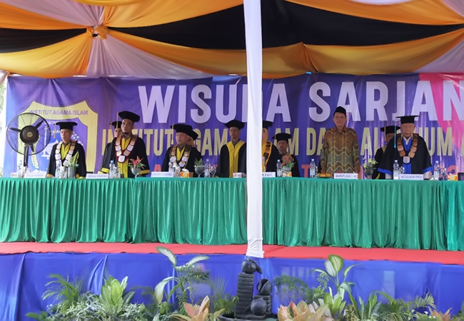 Bupati Asahan Hadiri Wisuda Sarjana IAIDU