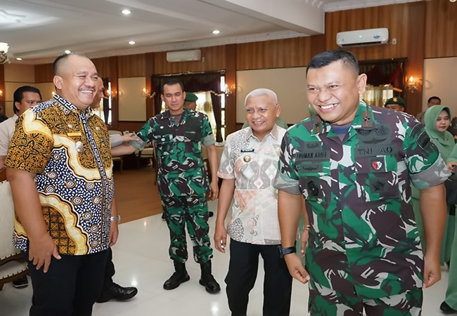 Bupati Asahan Temu Ramah Bersama Danrem 022/PT