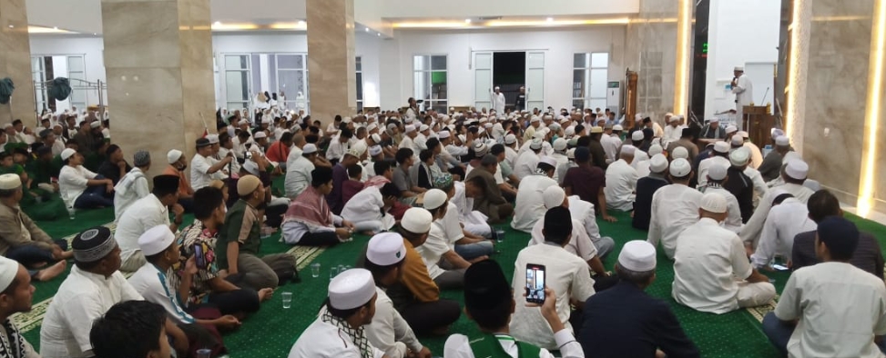 Bela Palestina, Ribuan Ummat Islam Tabagsel Gelar Doa Bersama di Mesjid Al-Abror