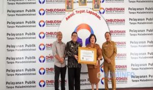 Pemkab Karo Raih Penghargaan Penilaian Kepatuhan Pelayanan Publik Dari Ombudsman