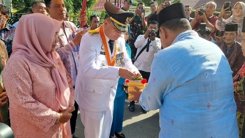 Timur Tumanggor PJ Wali Kota P.sidimpuan Disambut Secara Adat