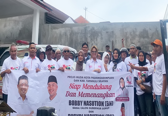 Projo Muda Deklarasi Bersama Abang Becak Menangkan Bobby Nasution di Pilkada