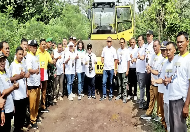 Giat Marharoan Bolon Digelar di Kelurahan Merek Raya