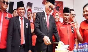 DPC PDIP Medan Gelar Upacara Bendera Bersama Balon Walikota