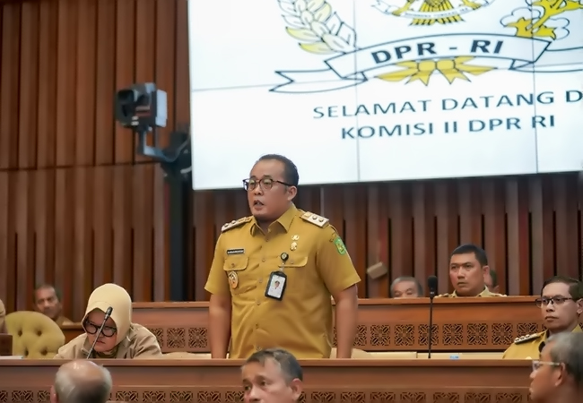 Plt Wali Kota Hadiri Raker dan RDP Persiapan Pilkada Serentak 2024